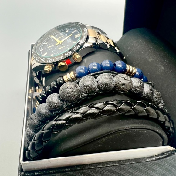 American Exchange Mens Watch & Bracelet Set - Picture 3 of 5